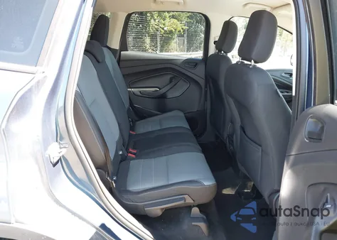 2018 Ford Escape S z USA, uszkodzony, nr VIN 1FMCU0F79JUA90356